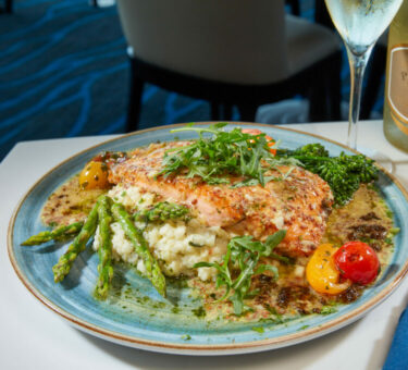 Windows on Aruba salmon dish